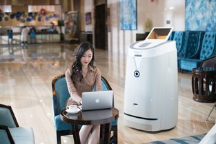 越凡创新新品发布，实力打造服务机器人行业矩阵，全面升级配送服务